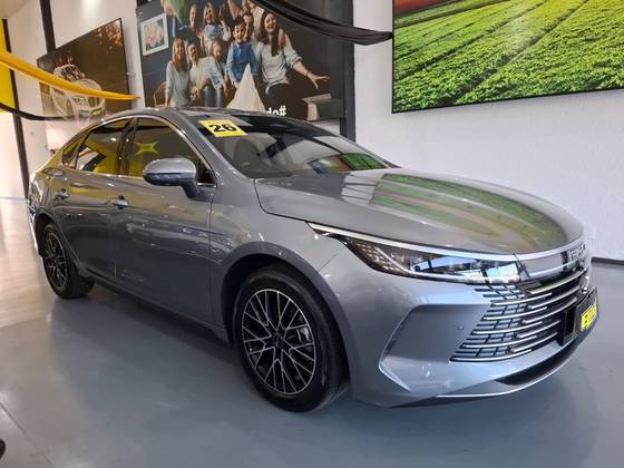 BYD KING 1.5 DM-I PHEV GS AUTOMÁTICO BYD KING 1.5 DM-I PHEV GS AUTOMÁTICO